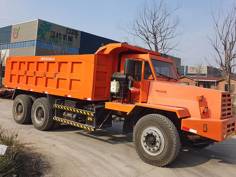 35噸礦用運(yùn)輸車(chē)